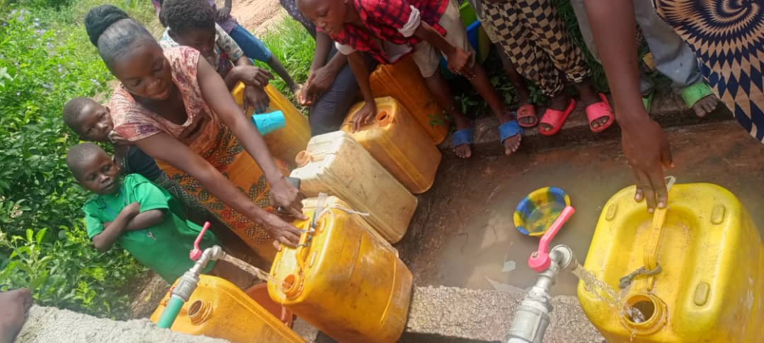 Réalisation d’un ouvrage de distribution d’eau potable à Lac Lomba  Territoire de Tshilenge